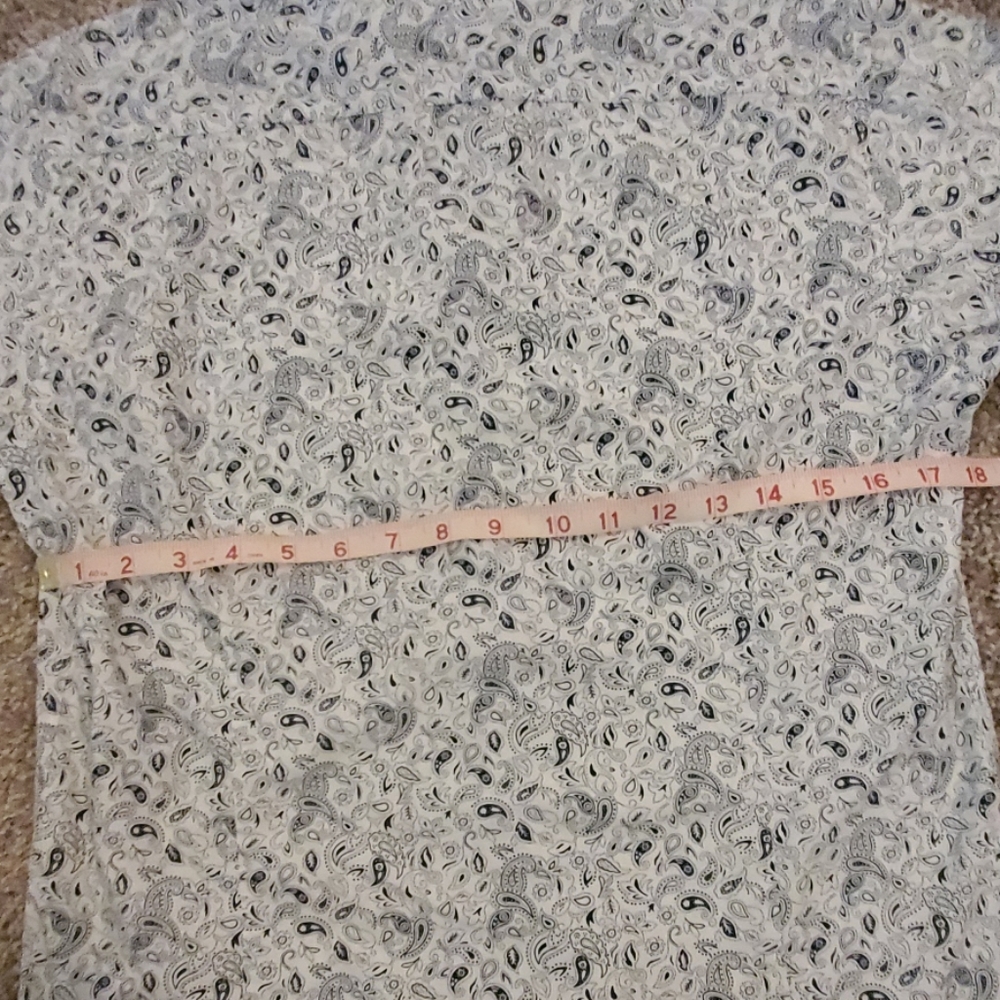 Short sleeve button down - Picture 6 of 7